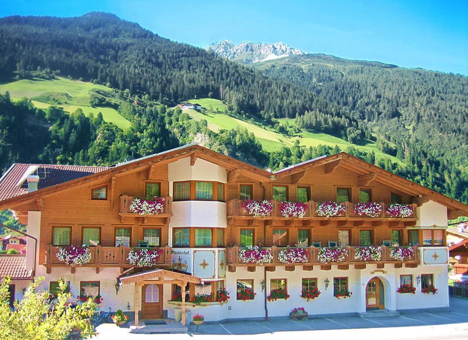Hotel Stacklerhof à Neustift im Stubaital Extérieur photo